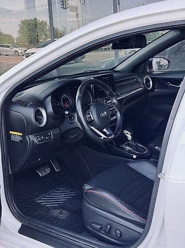 болта: Kia K3: 2018 г., 1.6 л, Вариатор, Бензин, Хэтчбэк — 9