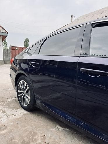 фит фит: Honda Accord: 2018 г., 2 л, Гибрид, Седан — 4