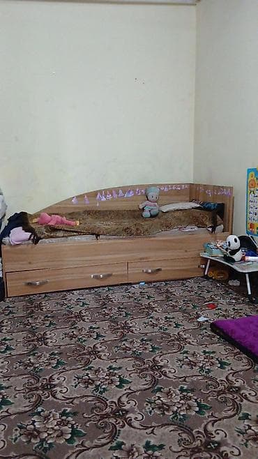 bed table: Шкаф и диван сатылат качиствасы 100% — 2