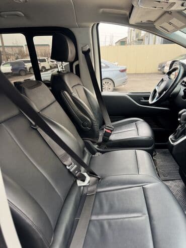 sprinter vip: Hyundai Staria: 2022 г., 2.2 л, Автомат, Дизель, Минивэн — 8