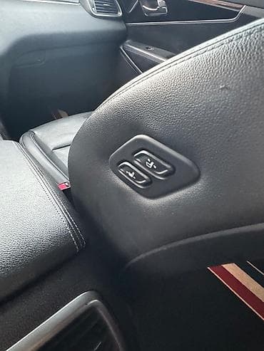 Продажа авто: Kia Sorento: 2019 г., 2.2 л, Автомат, Дизель, Кроссовер — 10