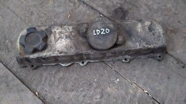 Nissan Bluebird Крышка клапанов Ниссан Блюберд клапанная крышка Nissan