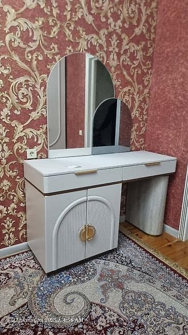 новый спальный гарнитур: Спальные гарнитуры современного дизайна Комплекты для спальни в — 9