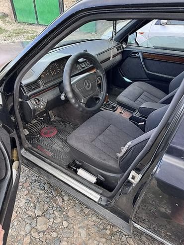 дом калеса: Mercedes-Benz W124: 1995 г., 2.2 л, Механика, Бензин, Седан — 4