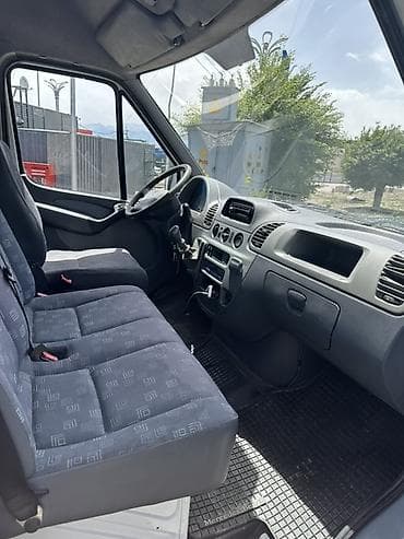 Транспорт: Легкий грузовик, Mercedes-Benz — 9