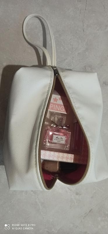 Косметичка с ручкой-петлей.принимаем заказы есть другие расцветки и — 2