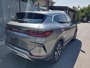 электромоил: BYD Song Plus: 2023 г., Электромобиль — 8