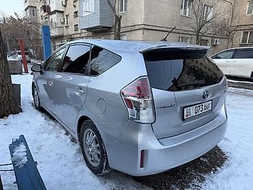 prius prim: Toyota Prius: 2017 г., 1.8 л, Вариатор, Гибрид, Универсал — 5