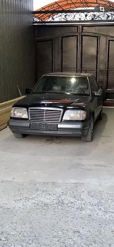 quad bike: Mercedes-Benz E-Class: 1994 г., 3.2 л, Автомат, Бензин, Седан — 5