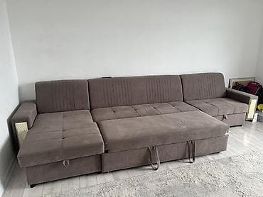Угловые диваны: Диван раскладной угловой с ящиками 
размер 4X1.20 
Состояние хорошее — 3