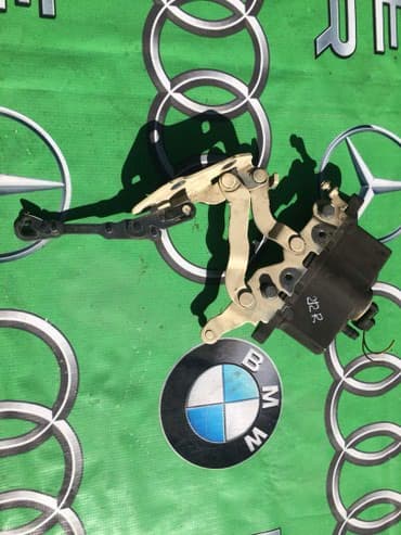 дымогенератор для копчения: Автозапчасти, правый крайштейн капота с пиропа троном — 1