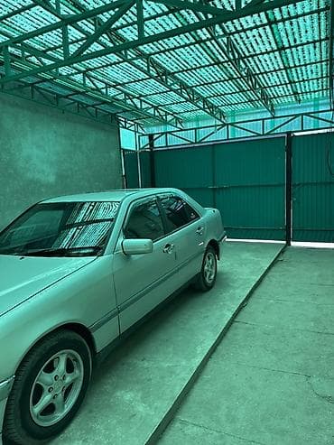 outback 2018: Mercedes-Benz C-Class: 1993 г., 2.2 л, Механика, Бензин, Седан — 3
