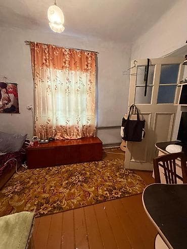 Дома: Продаю часть жилого дома - участок 4.2сотки, 14х32, угловой - общая — 5