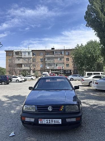 фольксваген фасад: Volkswagen Vento: 1993 г., 1.8 л, Механика, Бензин, Седан — 10