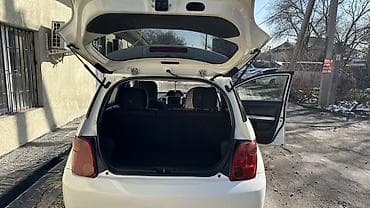 фара ист: Toyota Ist: 2003 г., 1.5 л, Автомат, Бензин, Хэтчбэк — 6