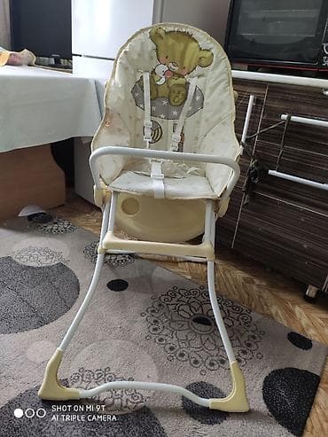 ёмкость для корма: Стул для кормления в отличном состоянии — 3