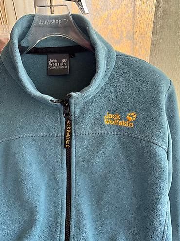 флиски: Флиска 500 сом Размер На М подходит Состояние отличное Самовывоз — 2