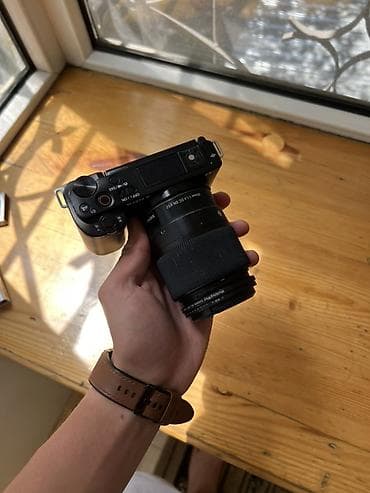 Срочно!‼️ Беззеркальная камера Sony ZV‑E10 4K с поворотным экраном — — 2