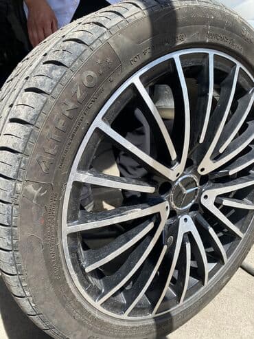 меняю диск мерс: Диски R 19 AMG, Комплект, отверстий - 5, Б/у — 4