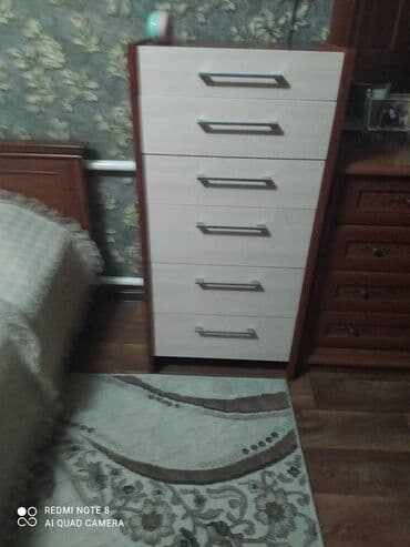 кровать бесплатно: Продам кровать ( без матраца), 2 тумбочки, комод, трюмо с зеркалом — 4