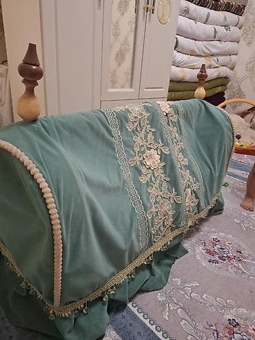 деревянный ящик для подарка: Традиционная колыбель-люлька (бесік) из массива дерева с резным — 3