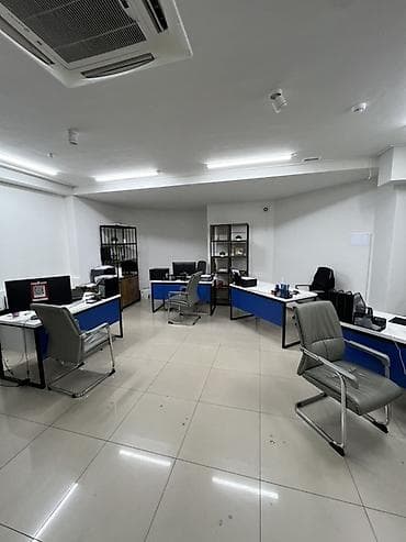 работа в склад: Сдаеться в Аренду Офисное пространство - Планировка: открытое — 3