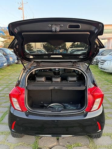 авто в такси: Chevrolet Spark: 2019 г., 1 л, Вариатор, Бензин, Хэтчбэк — 9