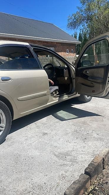 бизнем: Nissan Cefiro: 2002 г., 2 л, Автомат, Газ, Седан — 5