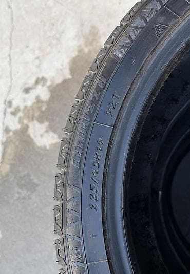 шина 255 55 19: 225/45/19 размер
 90% протектор — 4