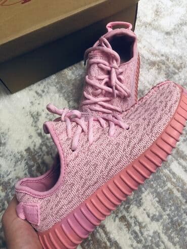 Другая женская обувь