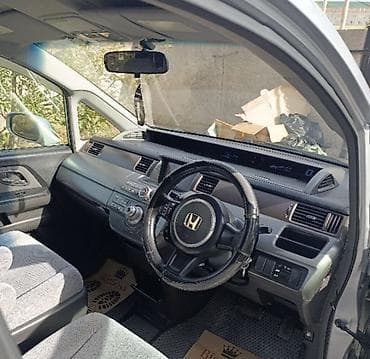 r17 4100: Honda Stepwgn: 2005 г., 2 л, Автомат, Бензин, Минивэн — 7