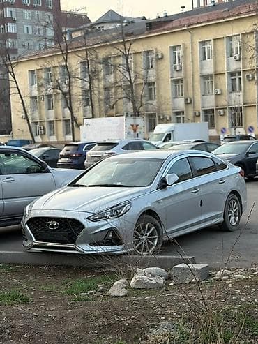 Hyundai Sonata: 2019 г., 2 л, Автомат, Газ, Седан