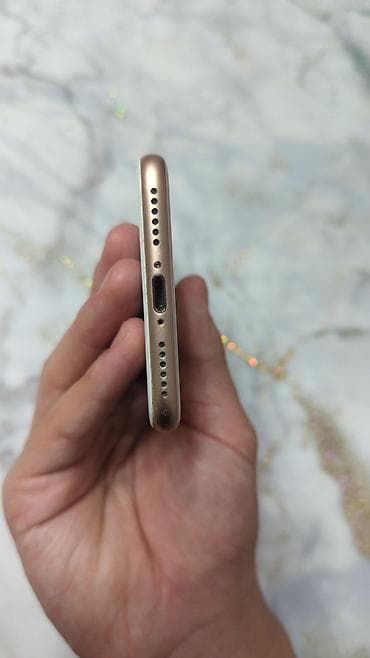 телефон iphone 7: IPhone 8, Б/у, Золотой — 4