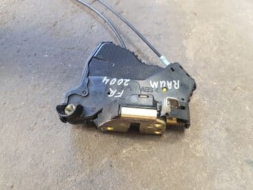 Toyota Raum 2004, центральный замок. Тоета Раум 2004 Замок