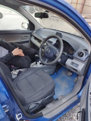 паджеро 2: Mazda Demio: 2003 г., 1.3 л, Автомат, Бензин, Универсал — 4