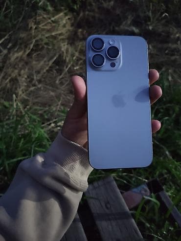 IPhone 15 Pro Max, Колдонулган, 256 ГБ, Күмүш, Заряддоочу түзүлүш, Коргоочу айнек, Каптама, 88 %