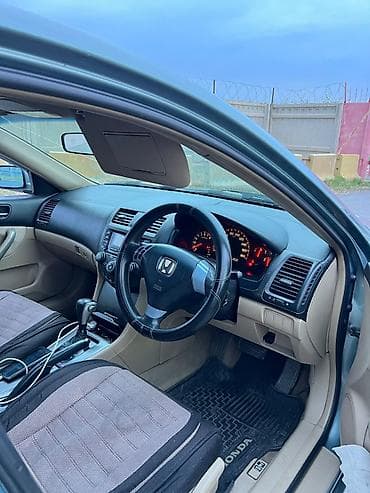 Продажа авто: Honda Accord: 2003 г., 2 л, Автомат, Бензин, Седан — 2