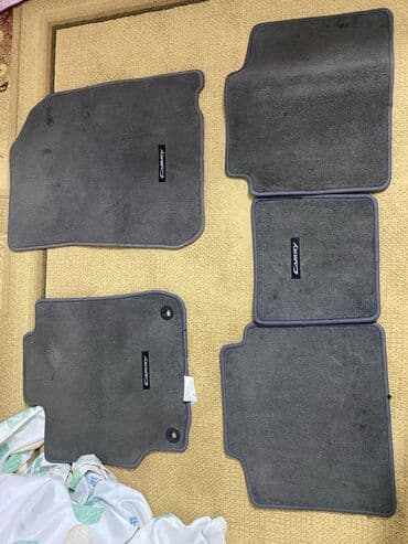 Продаю коврики на тойота камри 50 кузов