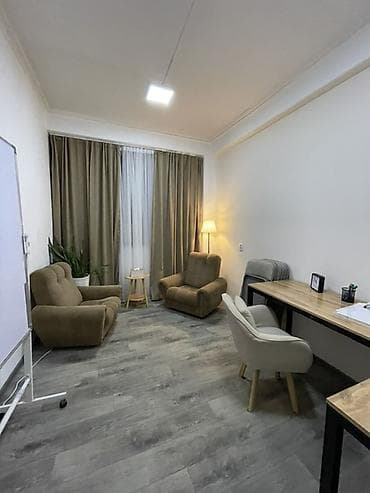 Кабинет Для курсов В административном здании, 12 м², С оборудованием — 1