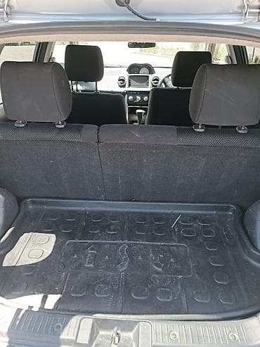 пресс для авто: Toyota Ist: 2003 г., 1.3 л, Автомат, Бензин, Хэтчбэк — 4