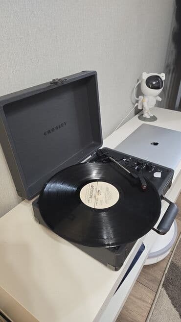 проигрователь пластинок: Продаю топовый в своём классе, виниловый проигрыватель Crosley — 5