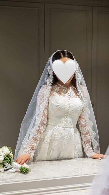 свадеб платье: Үлпөт көйнөгү, M, Дизайнердик, Жабык, Колдонулган — 2