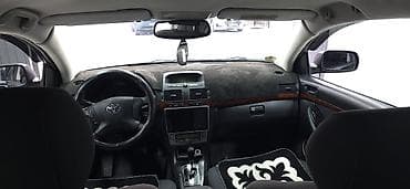 Toyota Avensis: 2004 г., 2 л, Автомат, Бензин, Седан — 5