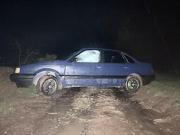 e star: Volkswagen Passat: 1989 г., Седан — 2