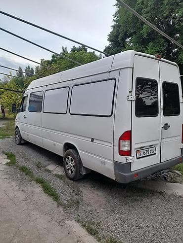 двигател на спринтер бензиновый 2 3: Легкий грузовик, Mercedes-Benz — 3