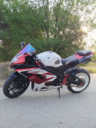 сколько стоит спортивные мотоциклы: Спортбайк Suzuki, 1000 куб. см, Бензин, Взрослый, Б/у — 5