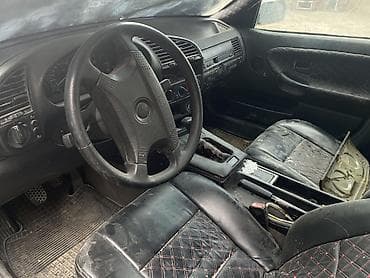 Продажа авто: BMW 3 series: 1993 г., 1.8 л, Механика, Бензин, Седан — 7