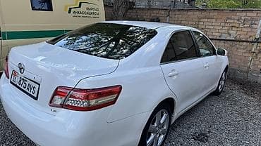 prius v: Toyota Camry: 2010 г., 2.5 л, Автомат, Бензин, Седан — 3