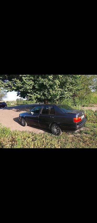 салон на гольф 2: Volkswagen Vento: 1993 г., Седан — 3