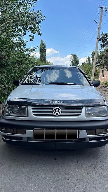 ли 9 авто: Volkswagen Vento: 1994 г., 1.8 л, Механика, Седан — 6